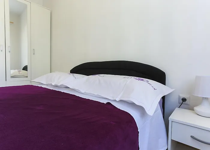 Apartment Ema